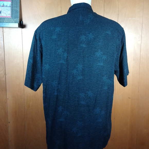 CAMPIA MODA Button Down Shirt - Picture 3 of 4